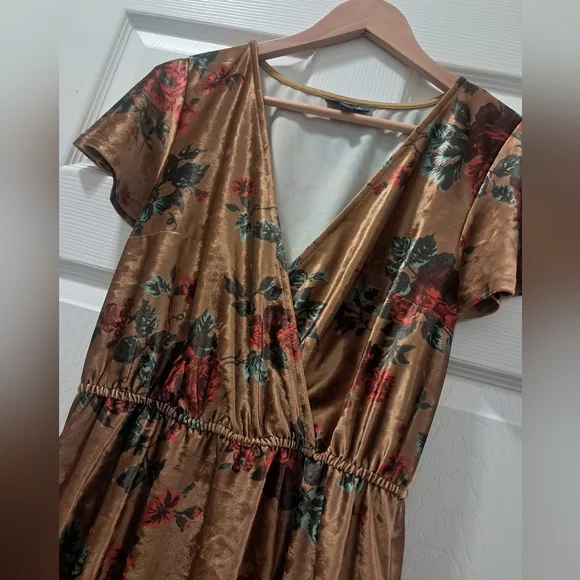 Modcloth Velvet Feel Gold Floral Midi Dress - Picture 3 of 8